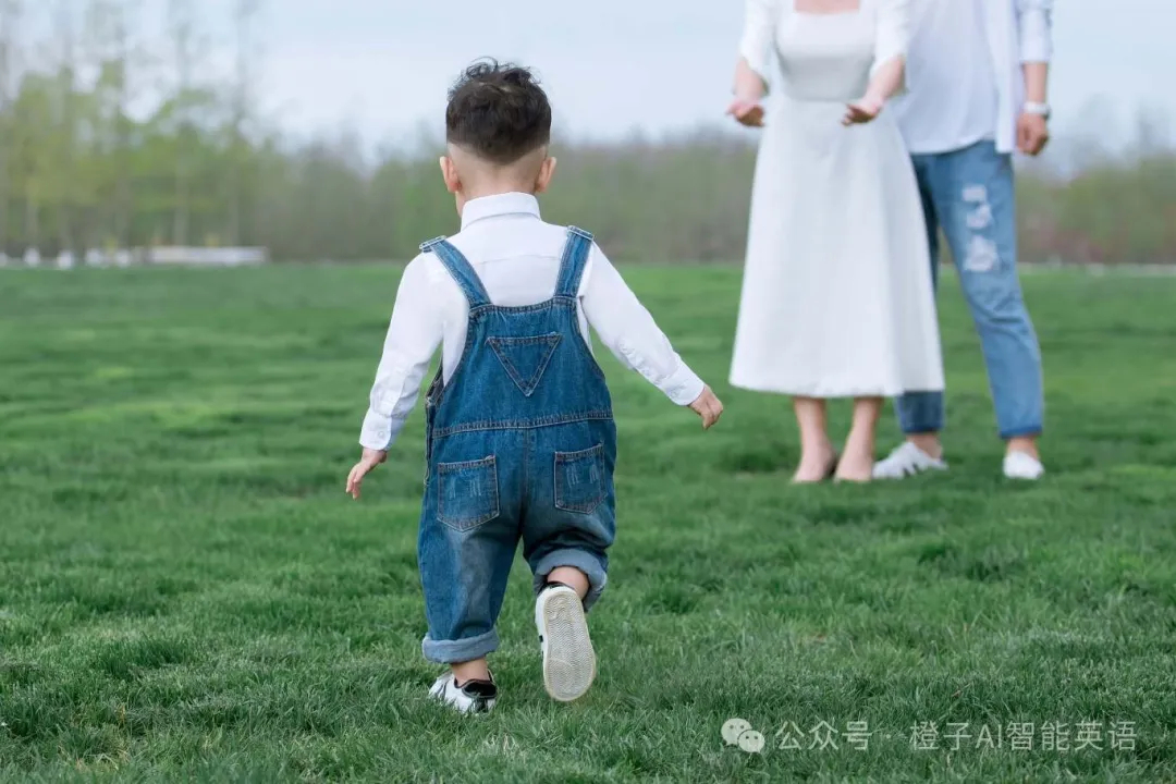 【橙子AI智能英语】--孩子的这些行为，其实是在告诉你他缺什么