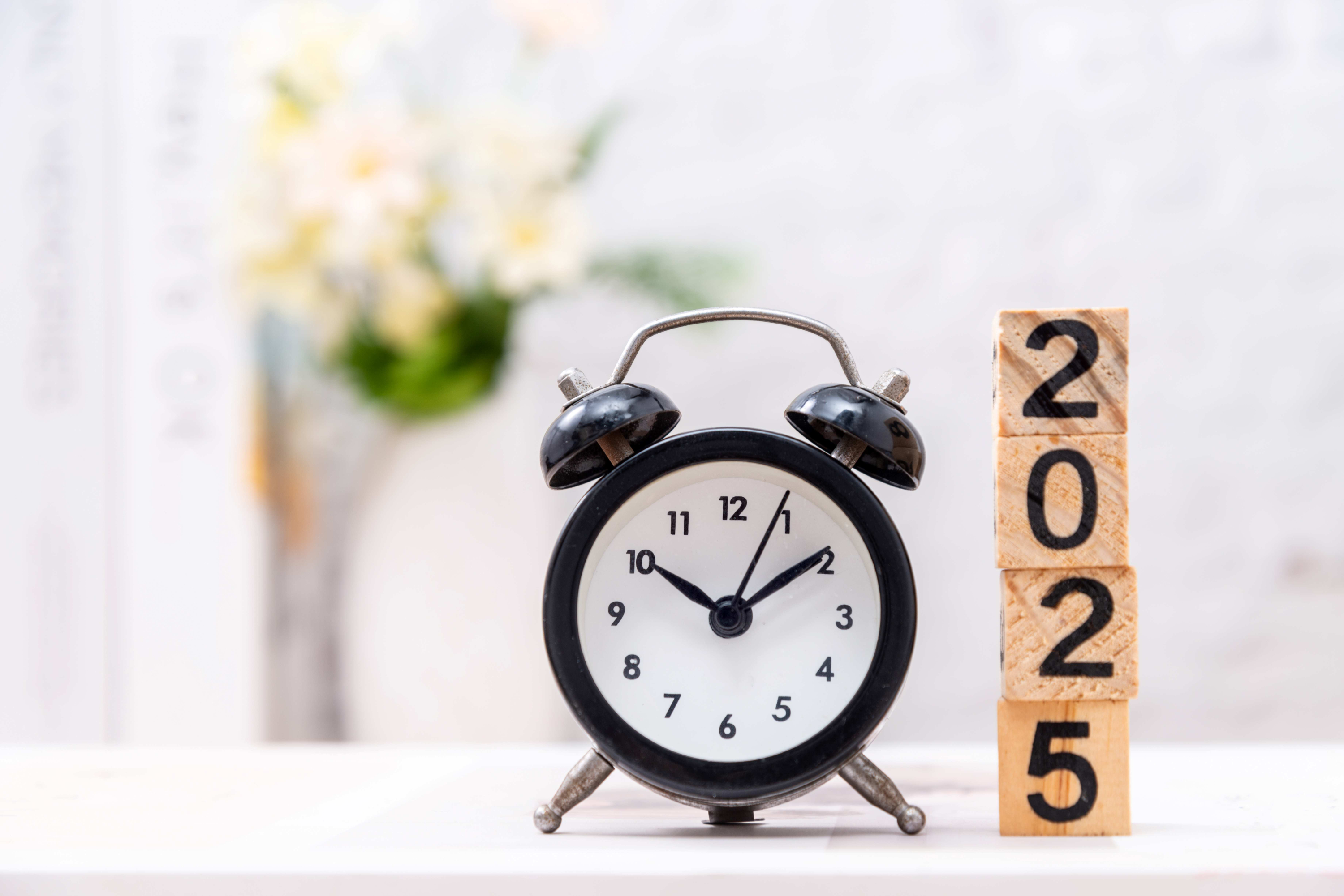 【橙子AI智能英语】--2025元旦快乐！